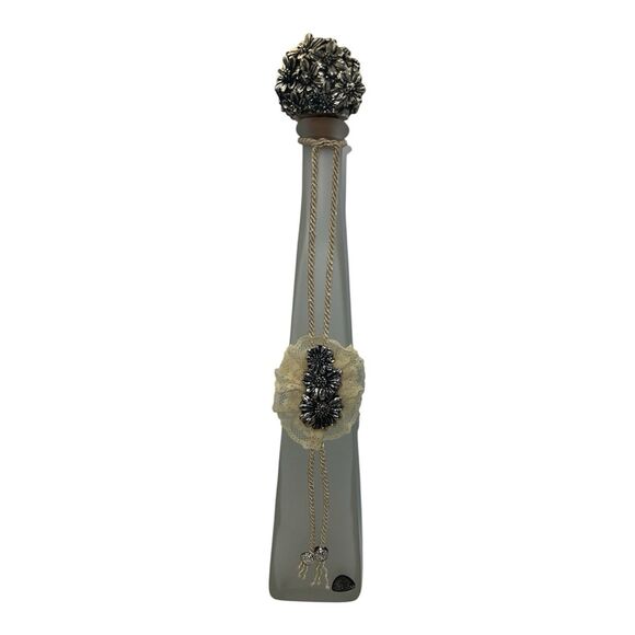 VIA VENETO ITALY milky Decanter bottle Silver Flower Cork Stopper Vintage - Picture 1 of 10